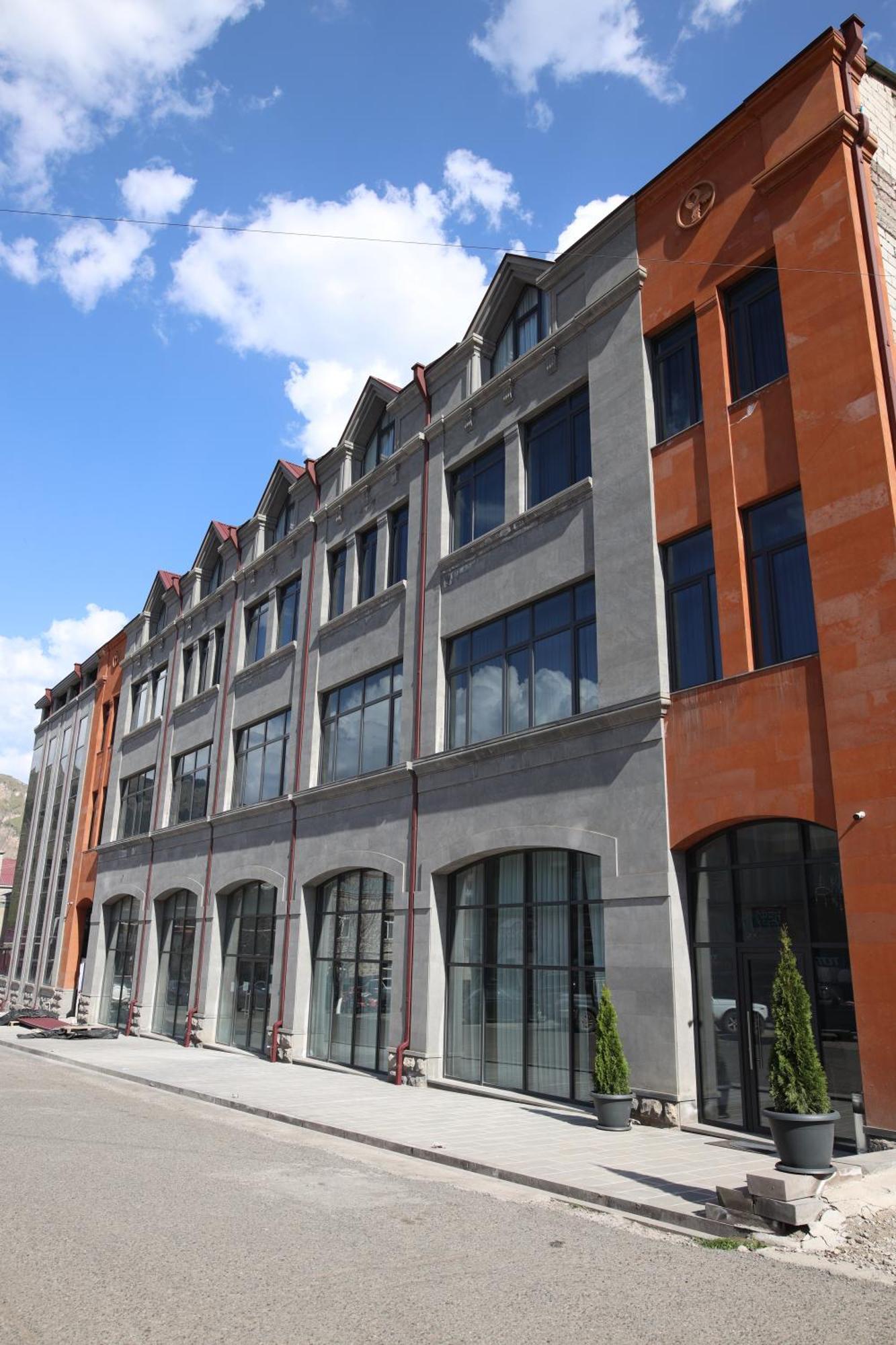 Bmg Hotel By Grigoryans Group Goris Exterior foto