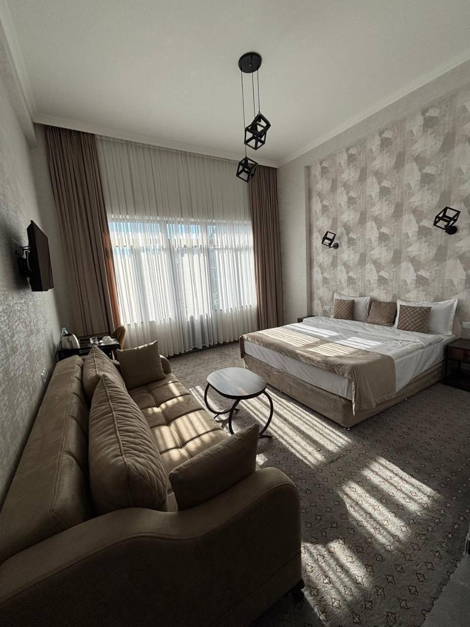 Bmg Hotel By Grigoryans Group Goris Exterior foto