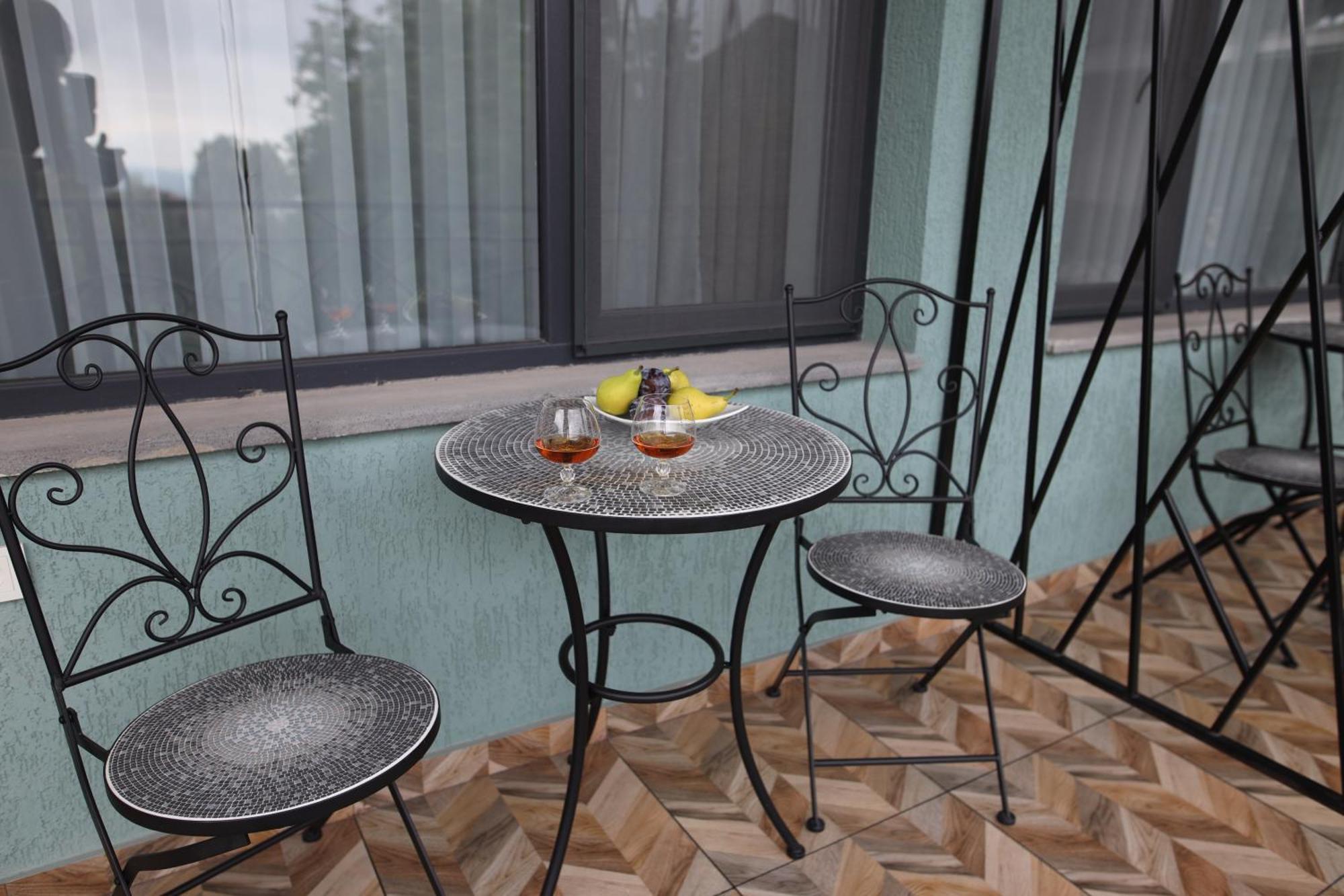 Bmg Hotel By Grigoryans Group Goris Exterior foto